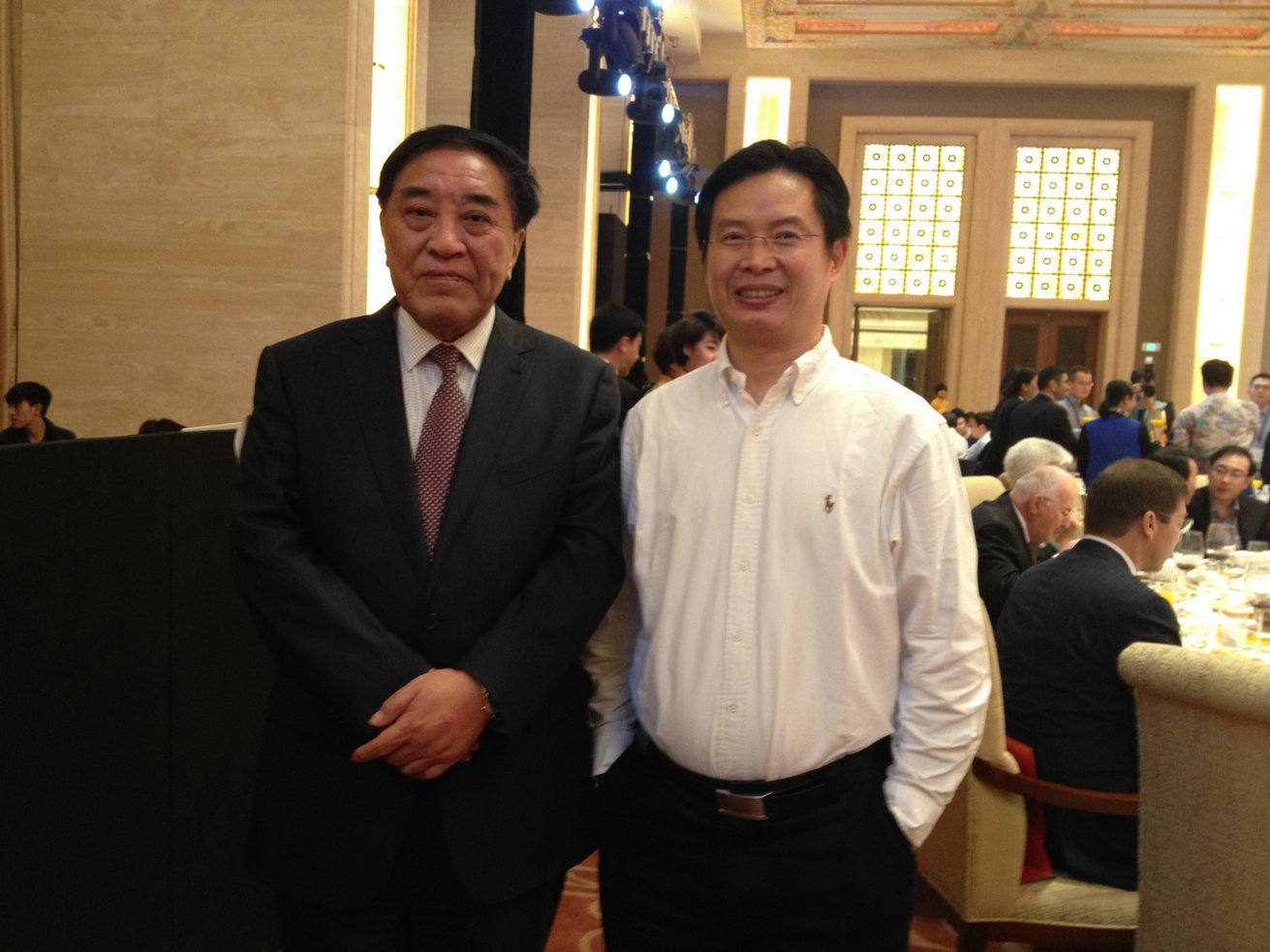 中國紡織服裝協會理事長王天凱聽取潔爾爽的工作報告 
